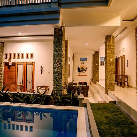 The Puncak Santhi Inn Batununggul Екстер'єр фото