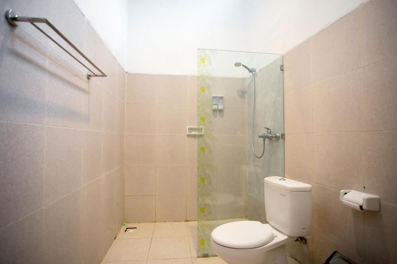 The Puncak Santhi Inn Batununggul Екстер'єр фото