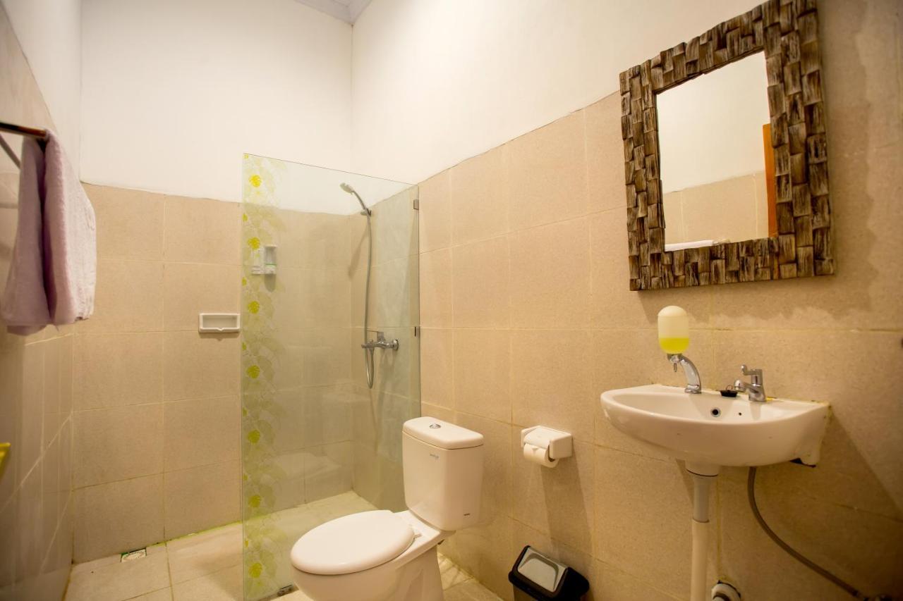 The Puncak Santhi Inn Batununggul Екстер'єр фото
