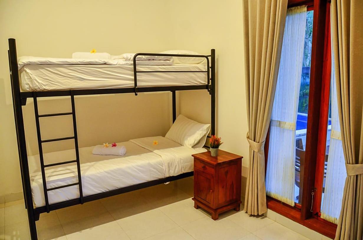 The Puncak Santhi Inn Batununggul Екстер'єр фото